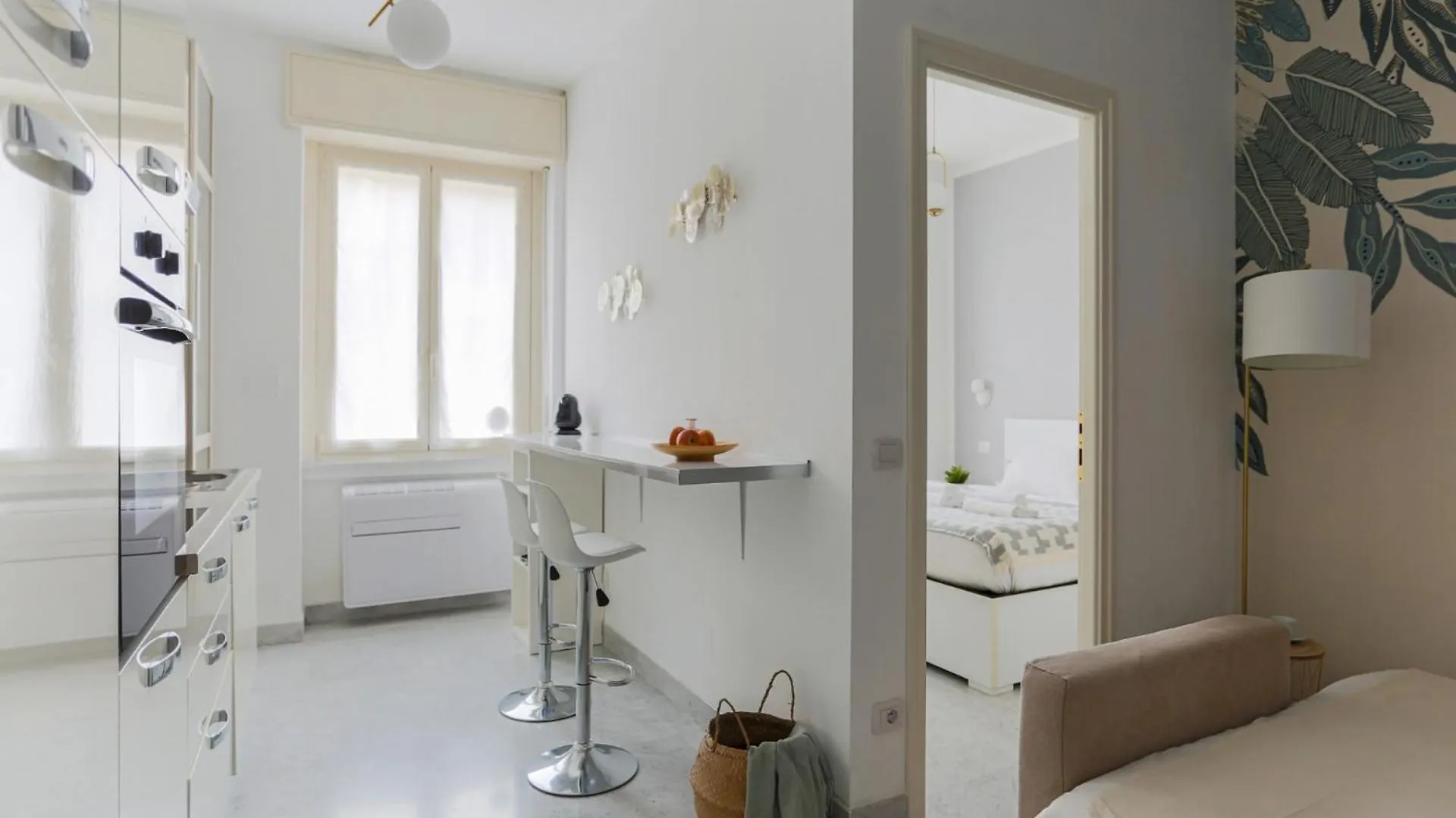 Aparthotel The Best Rent - Bright Two-Bedroom Apartment In Central Station Area Milan Italy