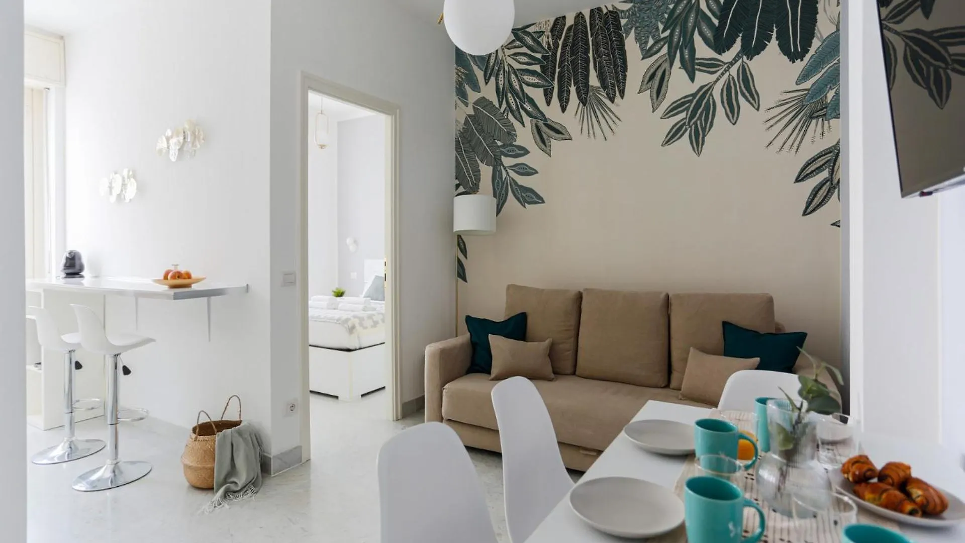 The Best Rent - Bright Two-Bedroom Apartment In Central Station Area Milan Italy